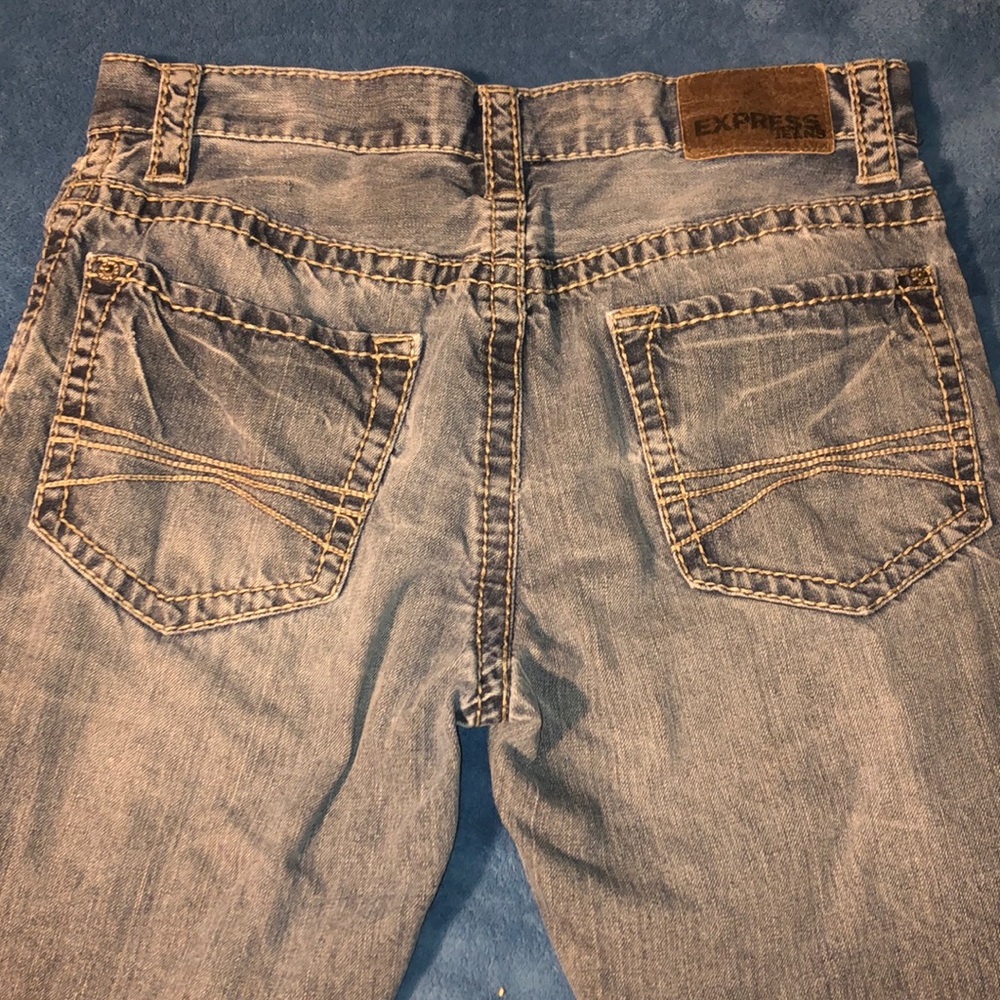 Express Jeans - Picture 2 of 4